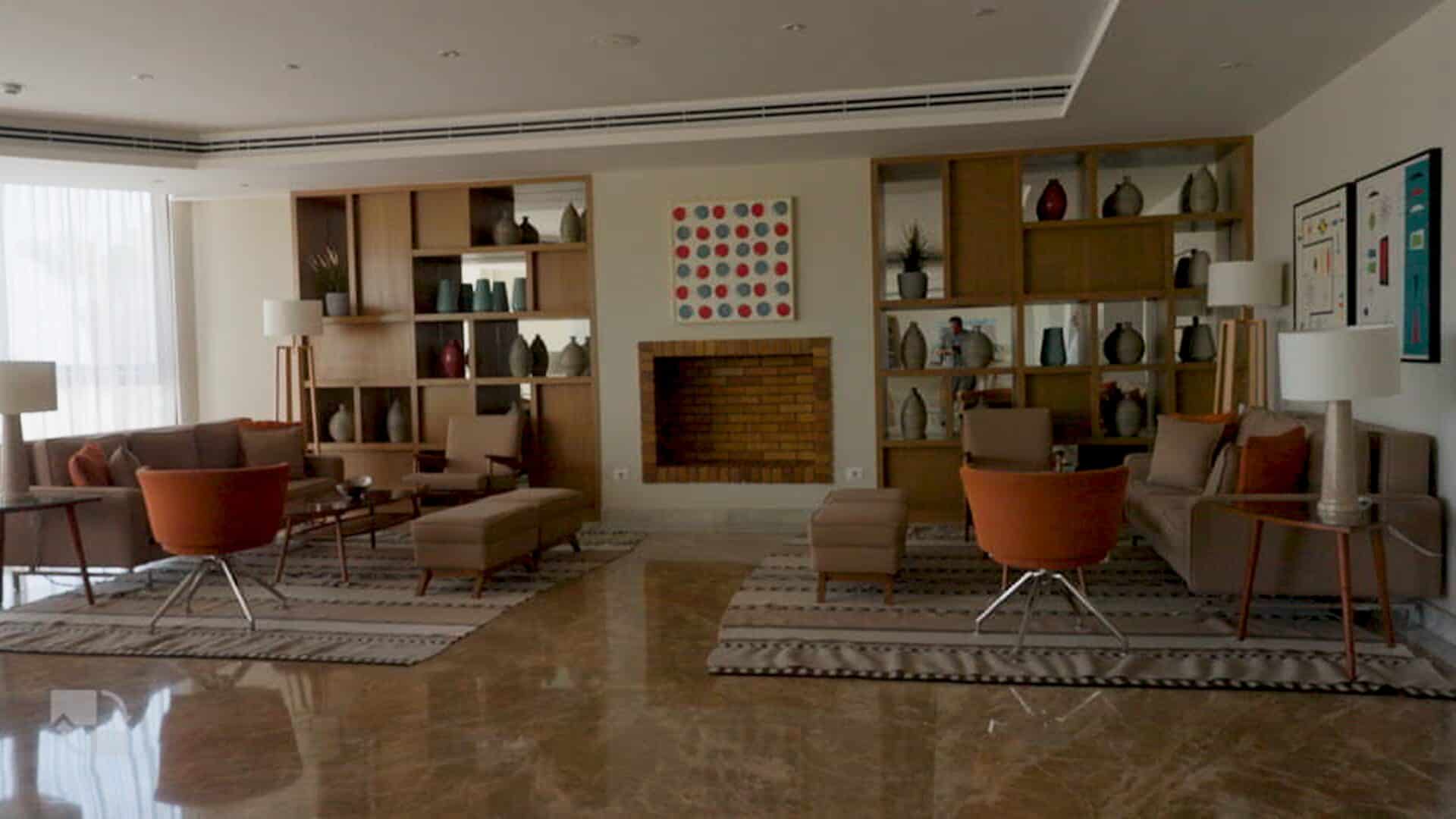 Salone dal design moderno del Jaz Casa del Mar a Hurghada